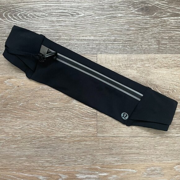 lululemon athletica Black Belt Bag - Picture 1 of 2